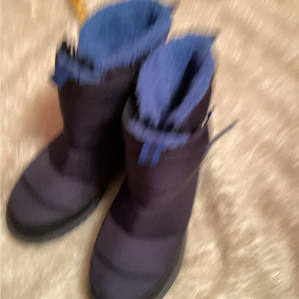 Kids L.L. Bean ultralight Winter Boots size 6